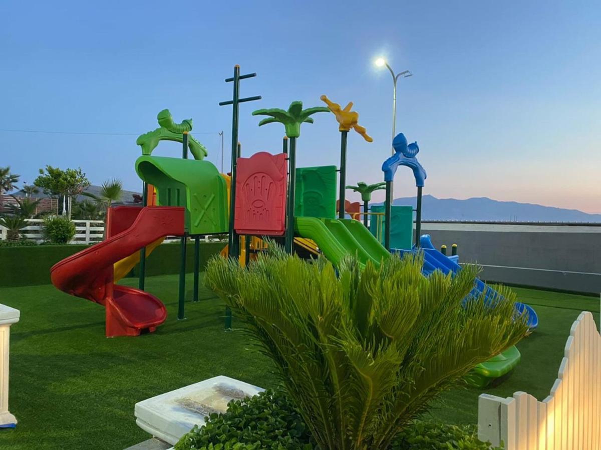 Residence Saranda International Ngoại thất bức ảnh