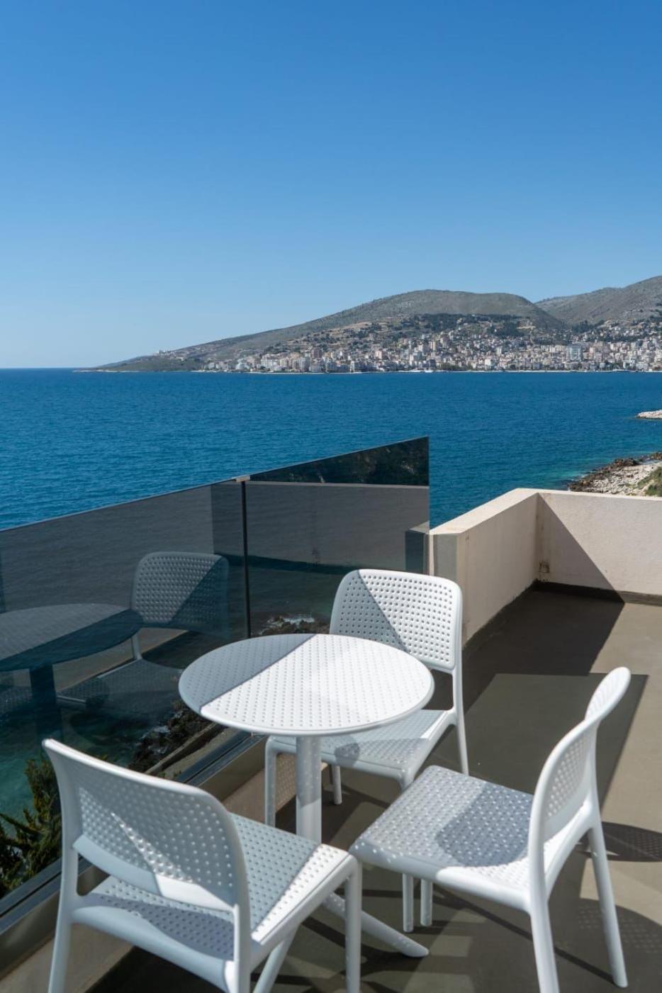 Residence Saranda International Ngoại thất bức ảnh
