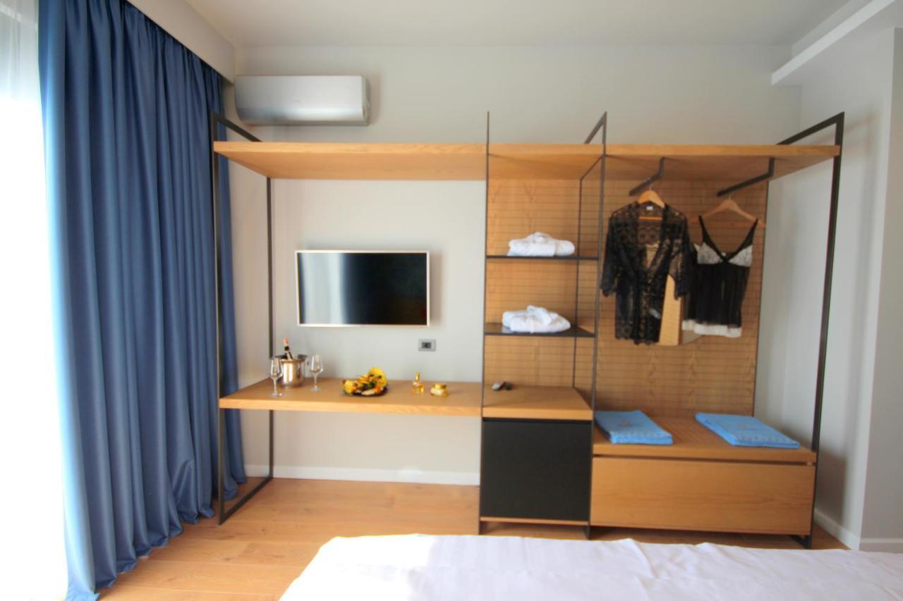 Residence Saranda International Ngoại thất bức ảnh