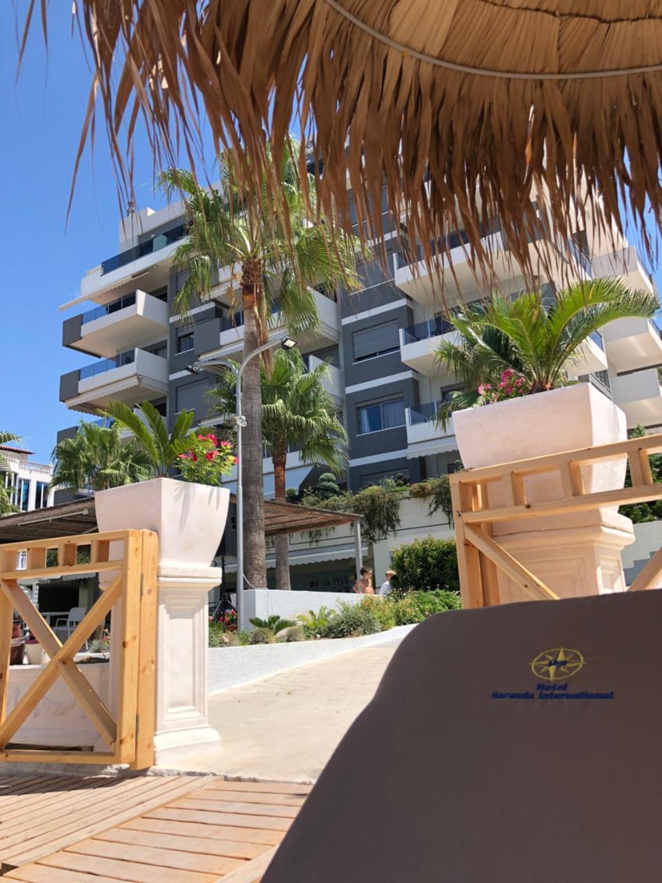 Residence Saranda International Ngoại thất bức ảnh