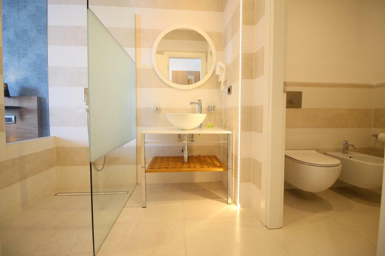 Residence Saranda International Ngoại thất bức ảnh
