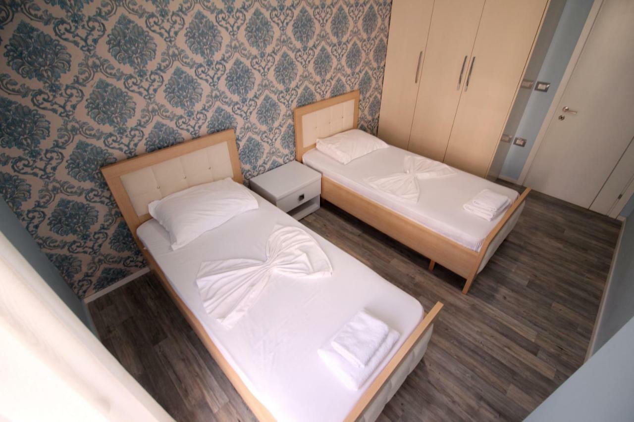 Residence Saranda International Ngoại thất bức ảnh